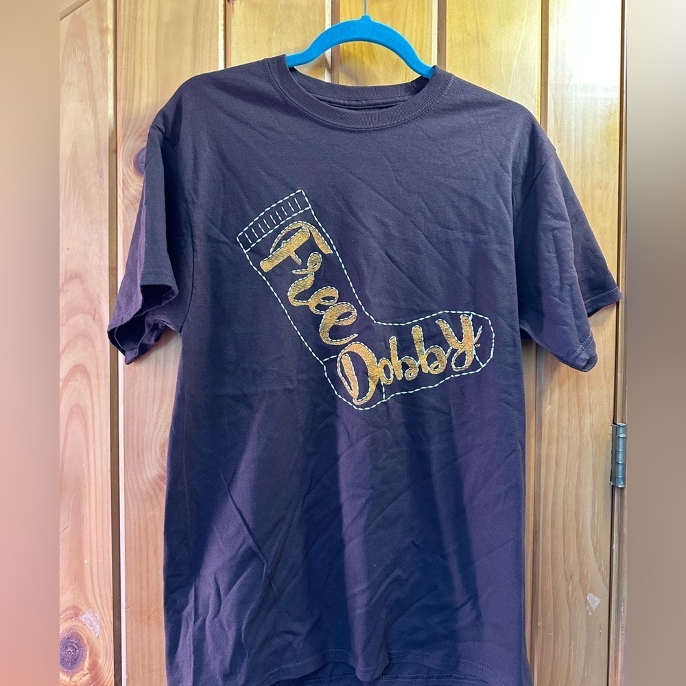 Harry Potter BROWN Free Dobby Sock T-Shirt Medium Universal Studios NWT